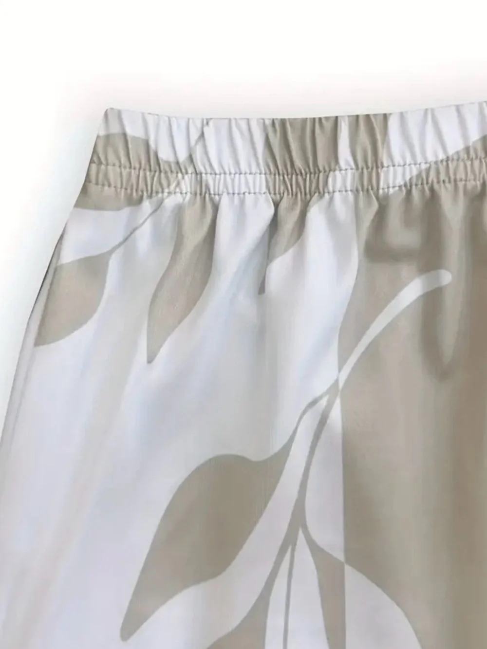 Women's Beige Leaf-Print Wide Leg Pants - Picture 3 of 8